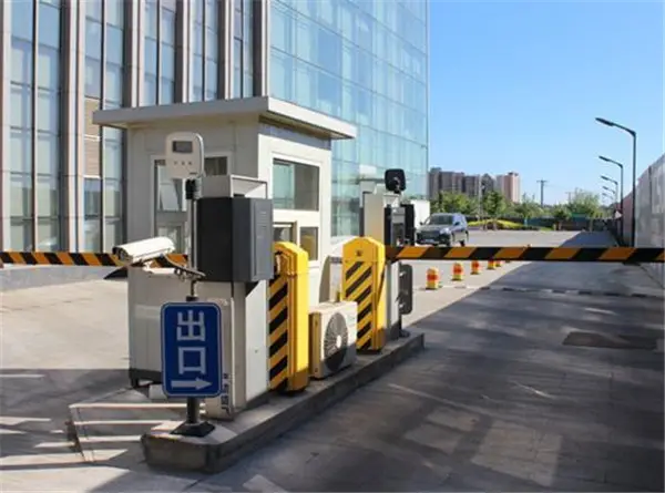 車牌識(shí)別系統(tǒng)快速識(shí)別車輛信息，無(wú)懼任何環(huán)境